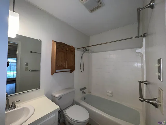 $1,750 | 932 Briarrose Drive, Baton Rouge, LA 70810