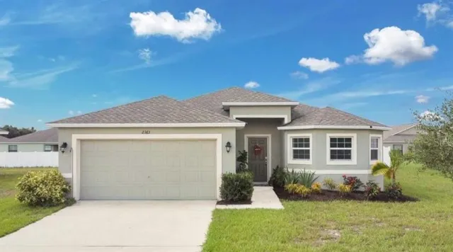 $1,800 | 2363 Twin Lake View Road, Winter Haven, FL 33881