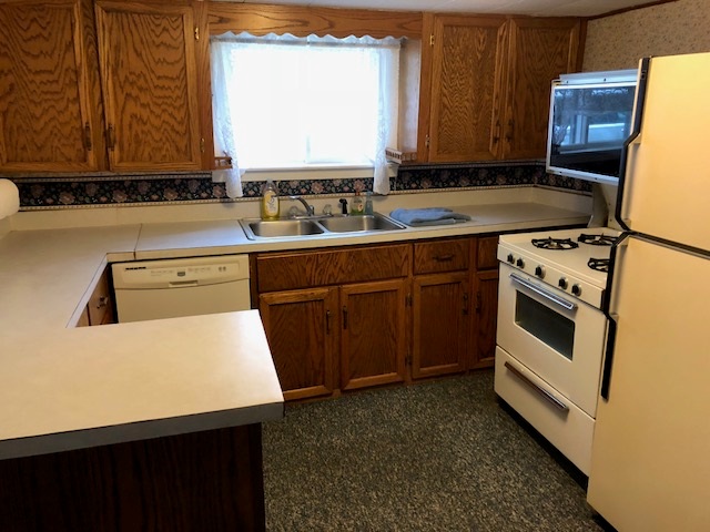 530 Clay Street Rochester, IN 46975 - Photo 3 of 9
