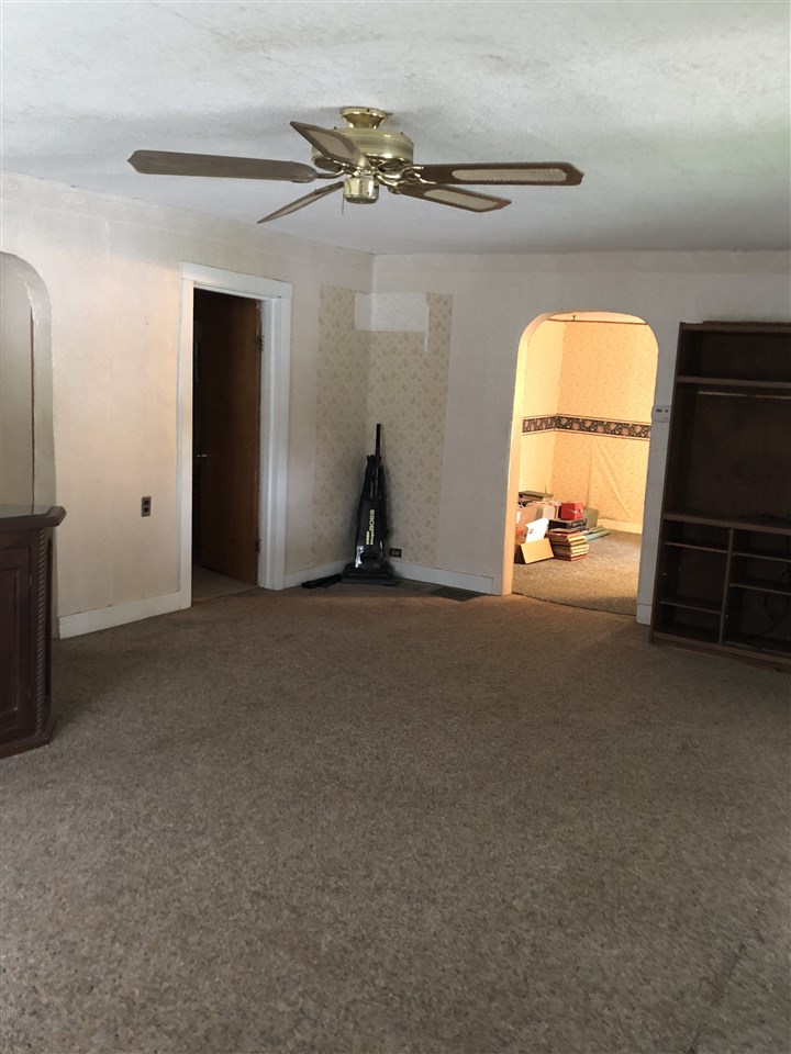 530 Clay Street Rochester, IN 46975 - Photo 6 of 9