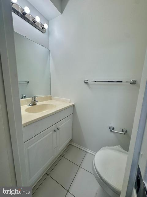 6 Ojibway Road Randallstown, MD 21133 - Photo 16 of 32 1/2 BATH ON MAIN LEVEL
