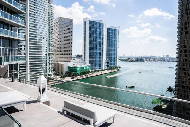 $899,900 | 495 Brickell Avenue, Unit 911, Miami, FL 33131