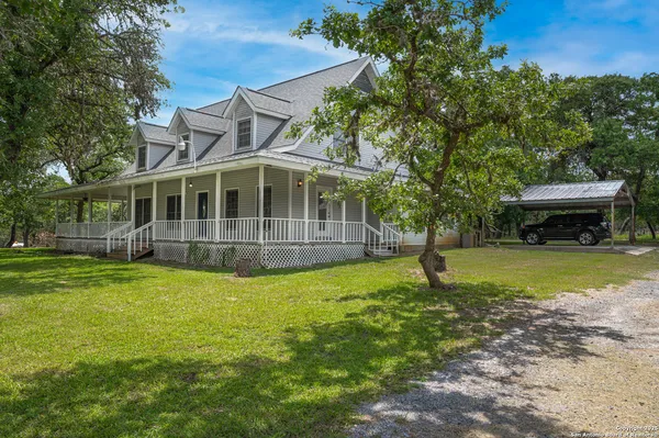 $749,000 | 2981 Vivroux Ranch Road, Seguin, TX 78155