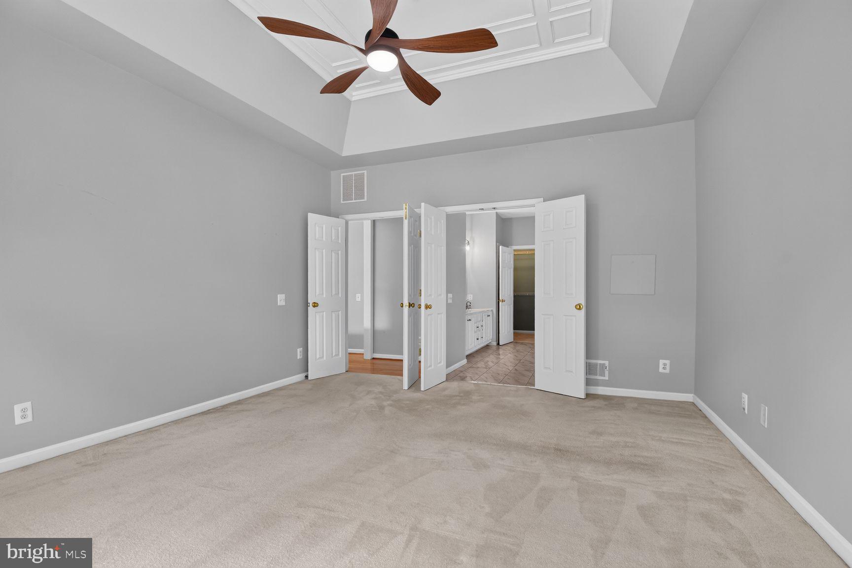 12525 Fox View Way Reston, VA 20191 - Photo 10 of 29 Primary bedroom