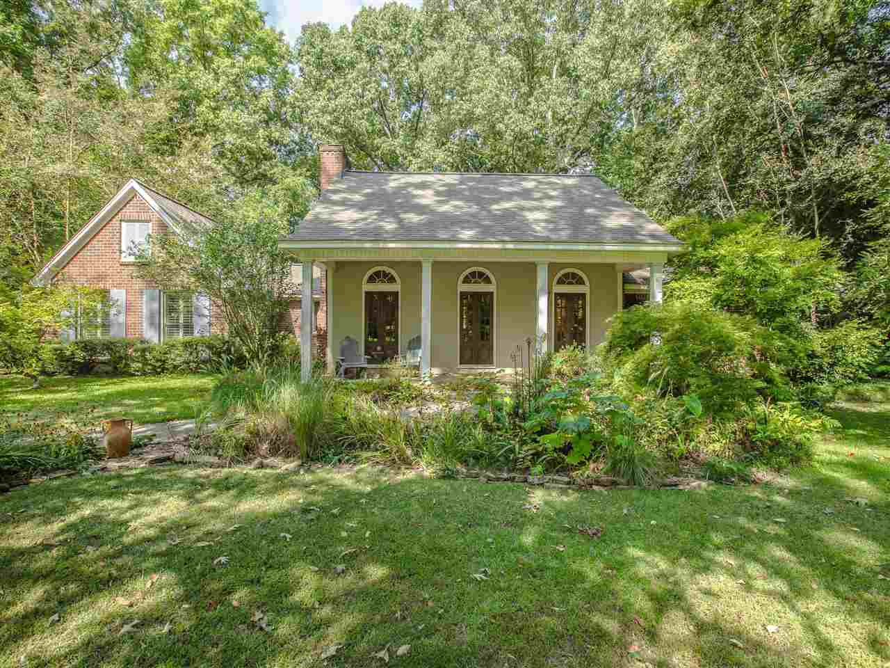 438 Court Street Raymond, MS 39154 - Photo 1 of 42 Photo 1
