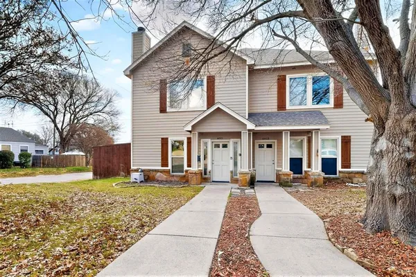 $2,474 | 4801 Birchman Avenue, Fort Worth, TX 76107