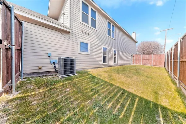 $2,474 | 4801 Birchman Avenue, Fort Worth, TX 76107