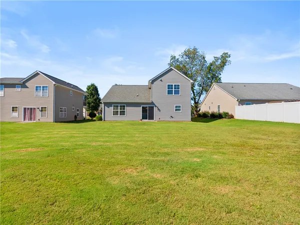 $296,500 | 176 Crooked Cedar Way, Pendleton, SC 29670
