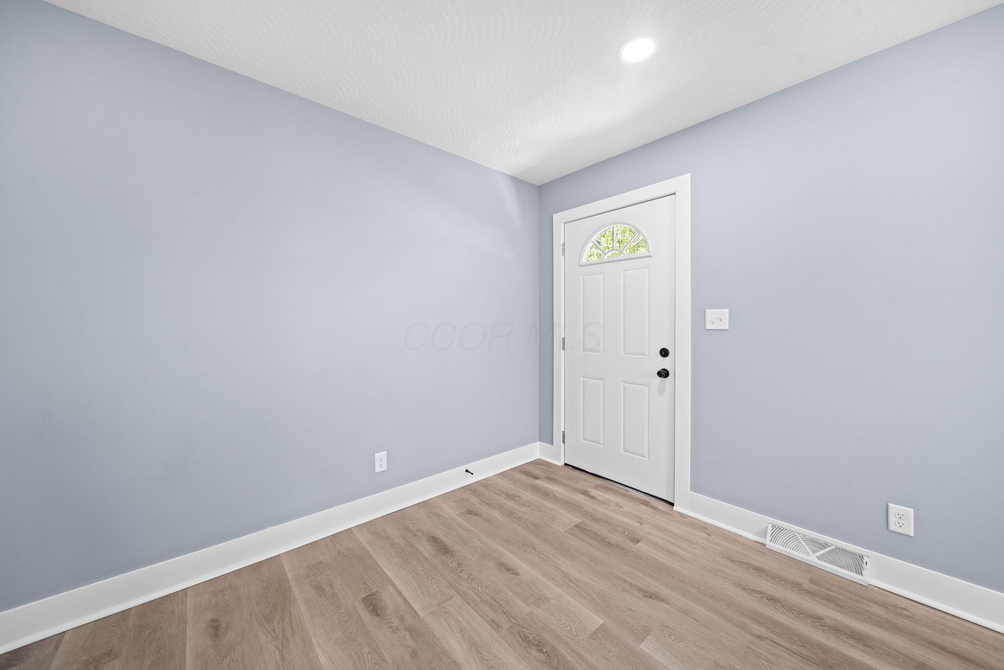 1319 Northridge Road Columbus, OH 43224 - Photo 21 of 66 21-web-or-mls-DSC05211-2
