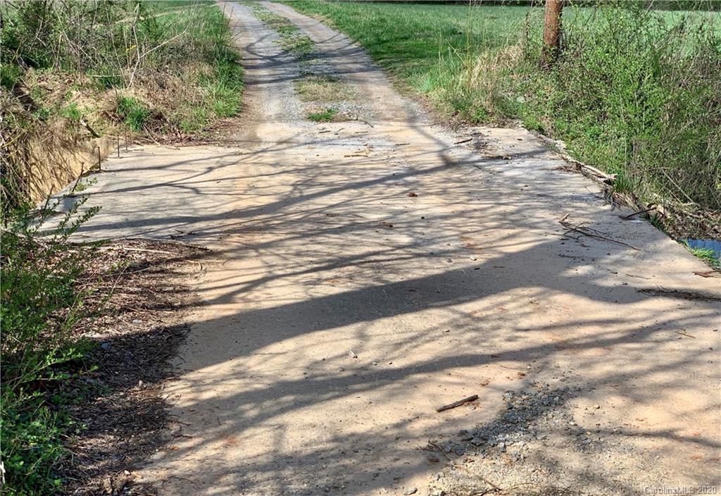 1969 Mud Cut Road Marion, NC 28752 - Photo 23 of 48 Gallery Image 23