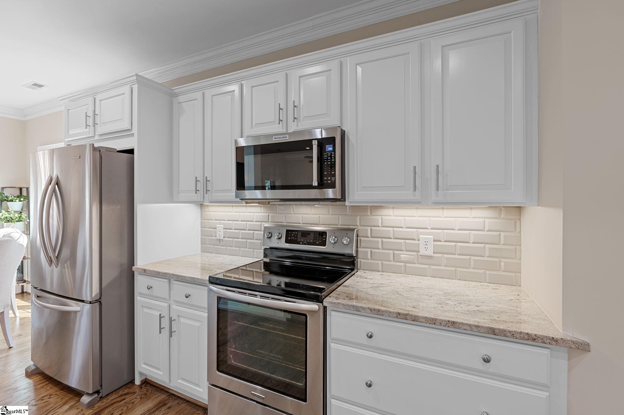 10 Windmill Way Greenville, SC 29615 - Photo 5 of 33