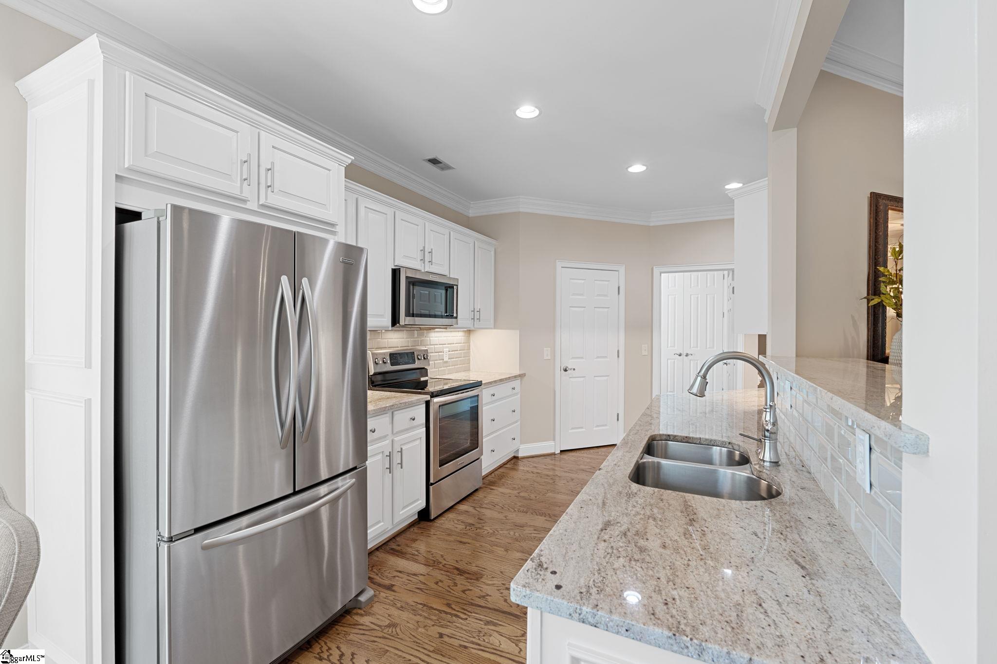 10 Windmill Way Greenville, SC 29615 - Photo 6 of 33