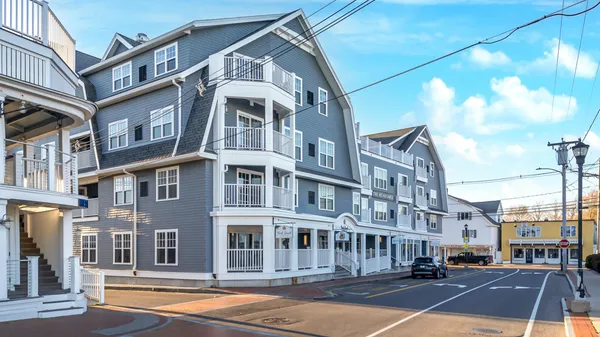 $89,000 | 1 Ocean Avenue, Unit 406 408 1, York, ME 03909