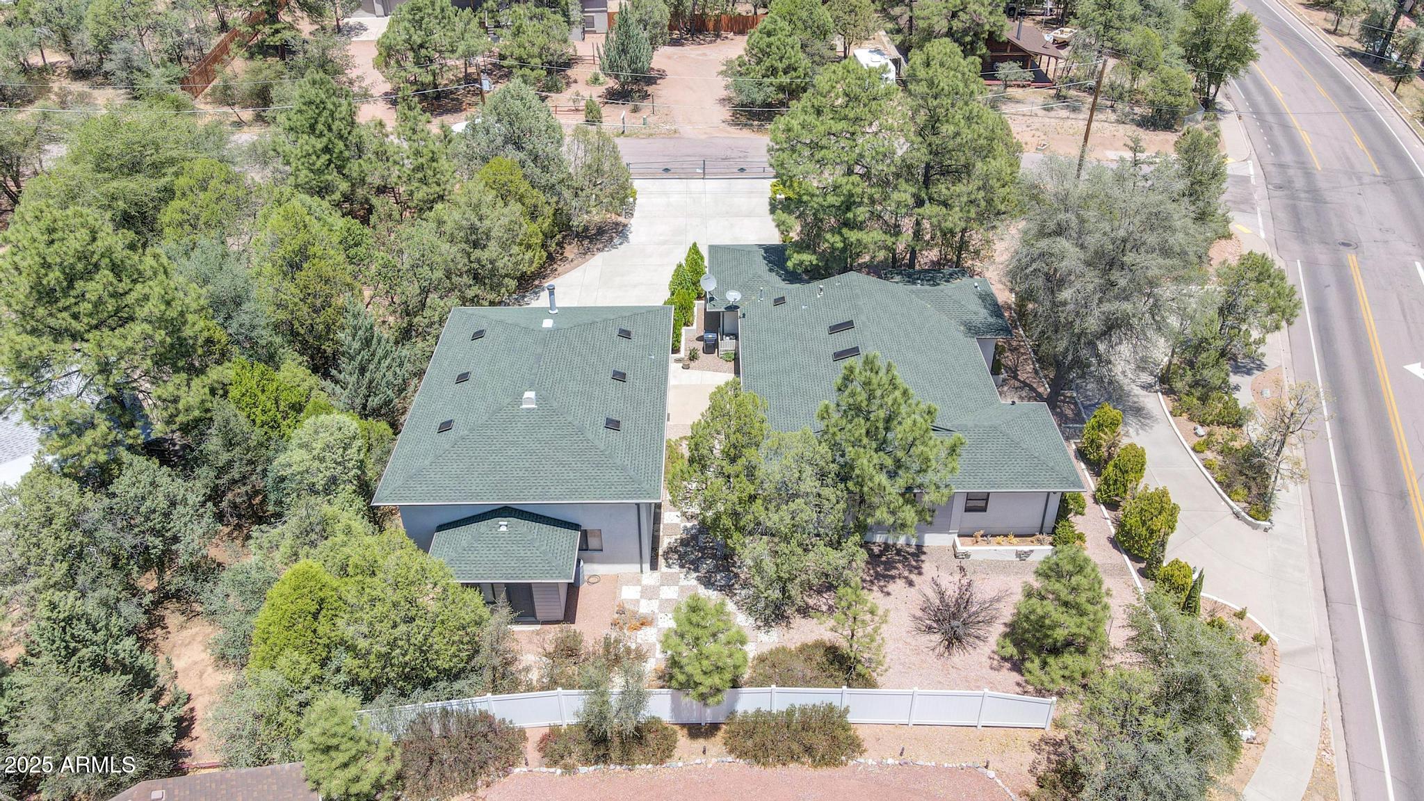 503 West Locust Road Payson, AZ 85541 - Photo 2 of 40 an aerial view of a house