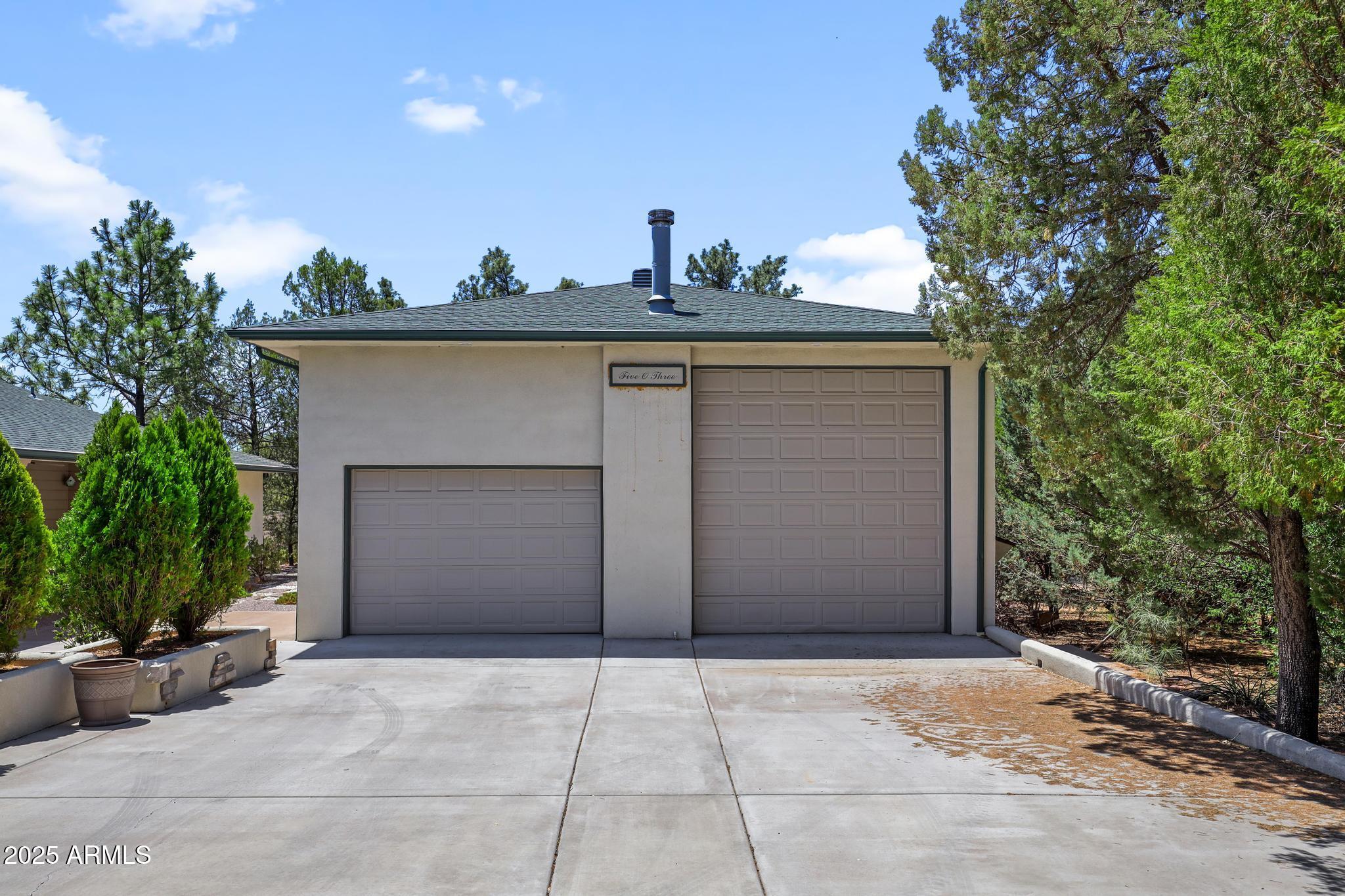 503 West Locust Road Payson, AZ 85541 - Photo 26 of 40 a view of entryway with backyard of house