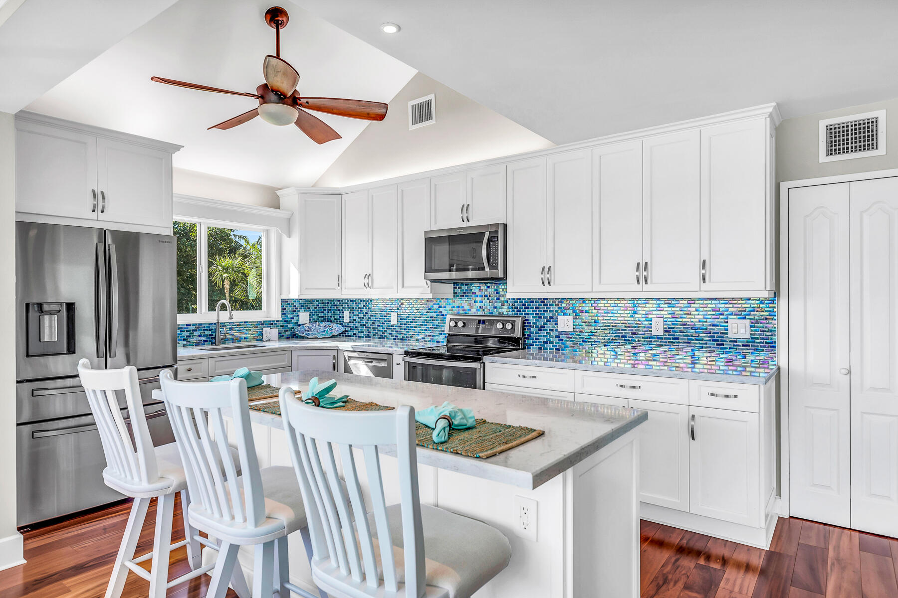 179 East Ridge Road Islamorada, FL 33036 - Photo 12 of 68 Kitchen alternate view