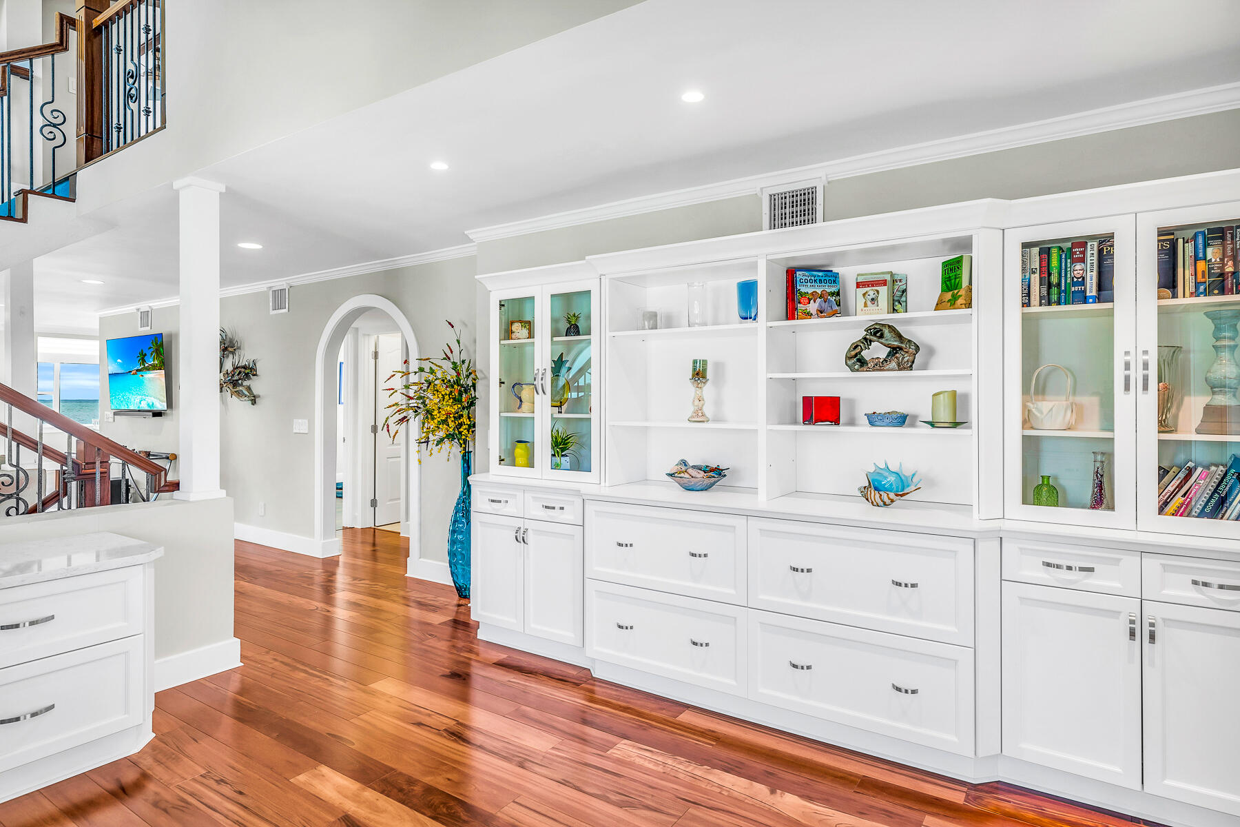 179 East Ridge Road Islamorada, FL 33036 - Photo 17 of 68 Built in Cabinetry