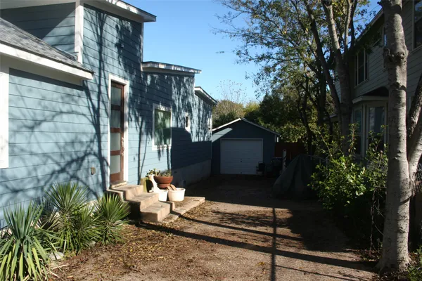 $3,000 | 1410 North Street, Austin, TX 78756