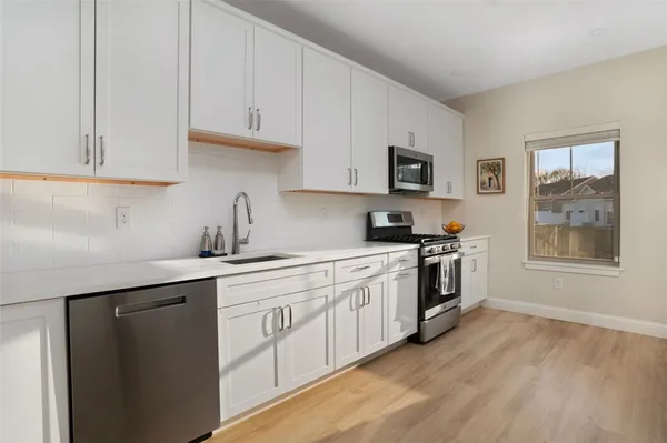 $509,000 | 12 West Valley Circle, West Warwick, RI 02893