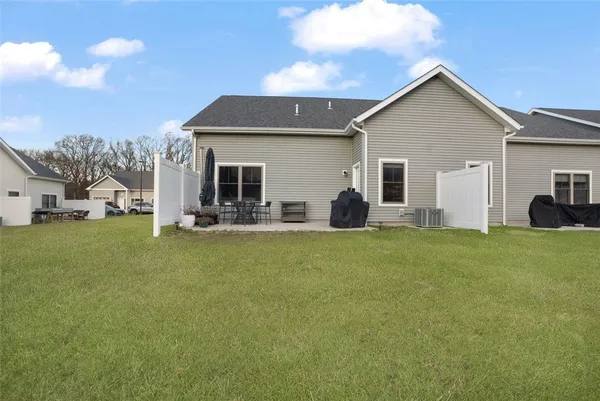 $509,000 | 12 West Valley Circle, West Warwick, RI 02893