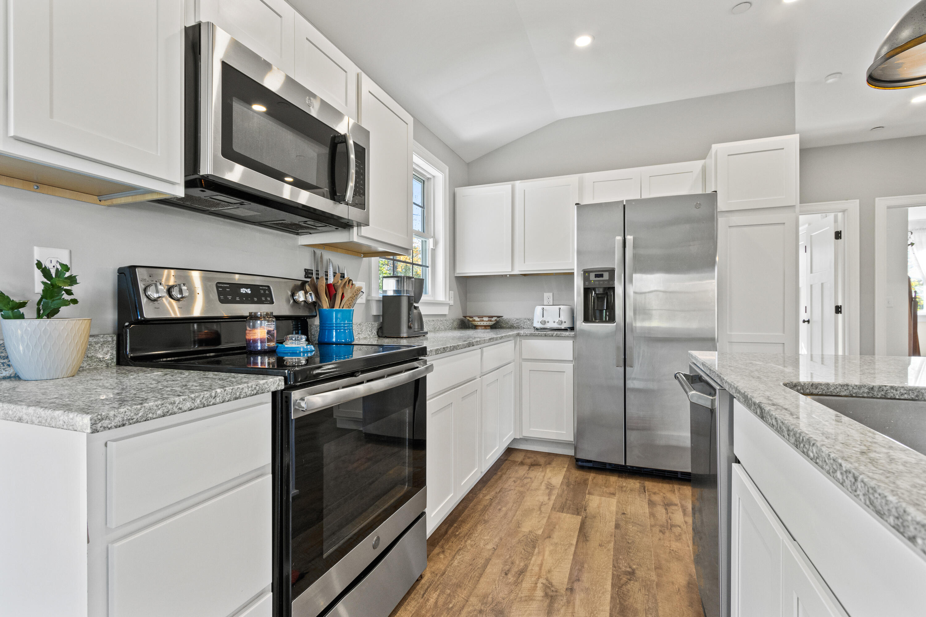 210 Brackett Road Gorham, ME 04038 - Photo 21 of 49 20251010JH-71021