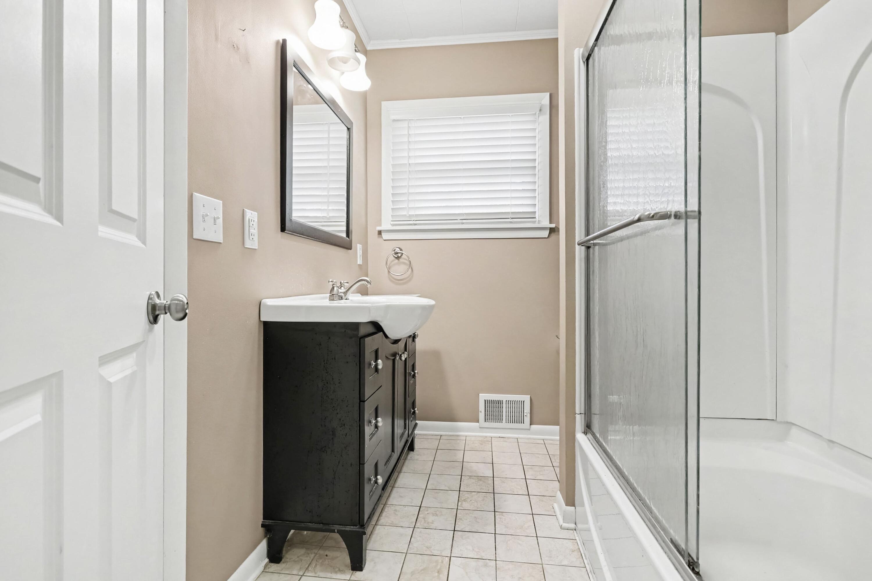 4787 Scottdale Road St. Joseph, MI 49085 - Photo 16 of 27 016_file_7960