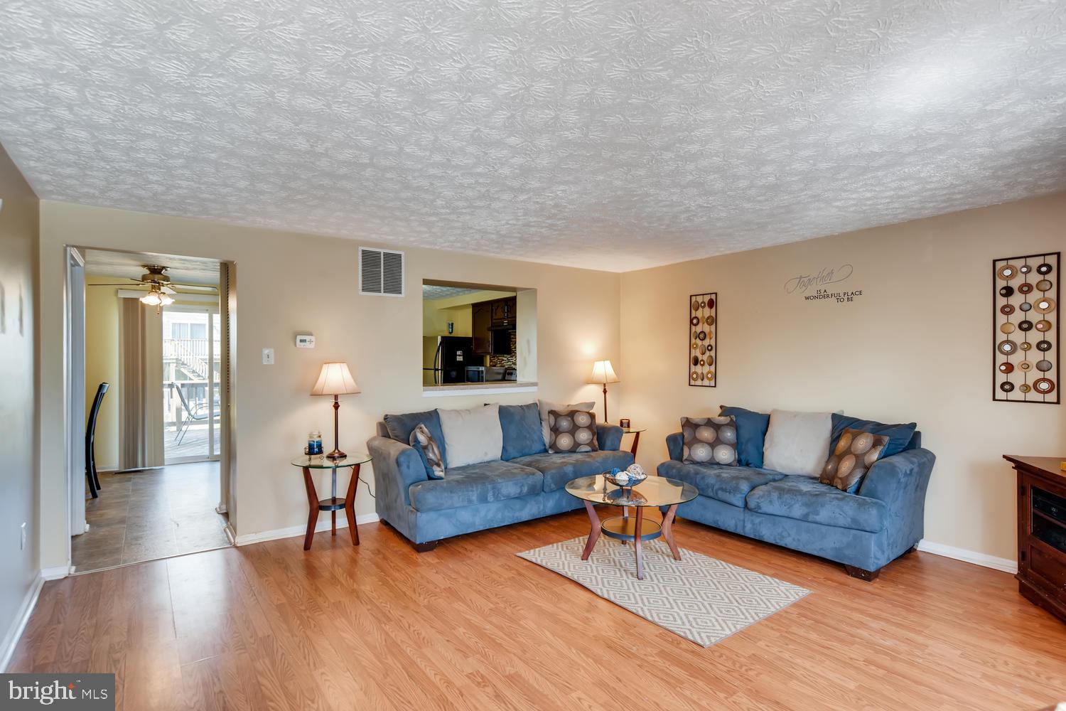 14 Hyacinth Road Baltimore, MD 21234 - Photo 4 of 25 Living Room