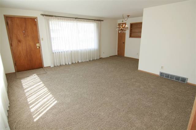 645 South Freya Street Spokane, WA 99202 - Photo 6 of 9