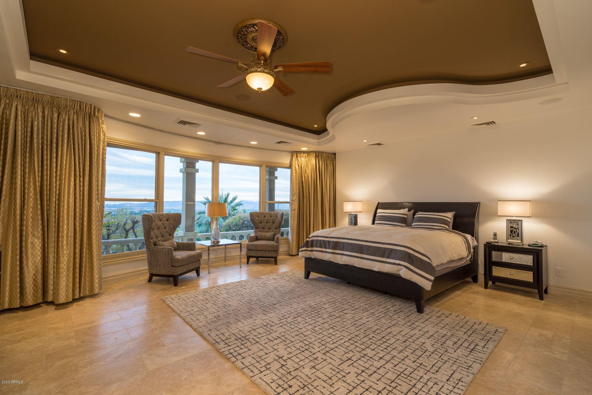 5626 East Wonderview Road Phoenix, AZ 85251 - Photo 15 of 46 Master Bedroom