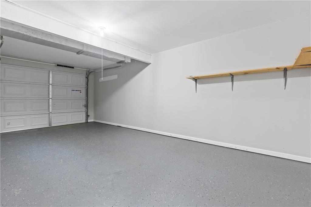 353 Old Rosser Road Stone Mountain, GA 30087 - Photo 33 of 46 a view of an empty room