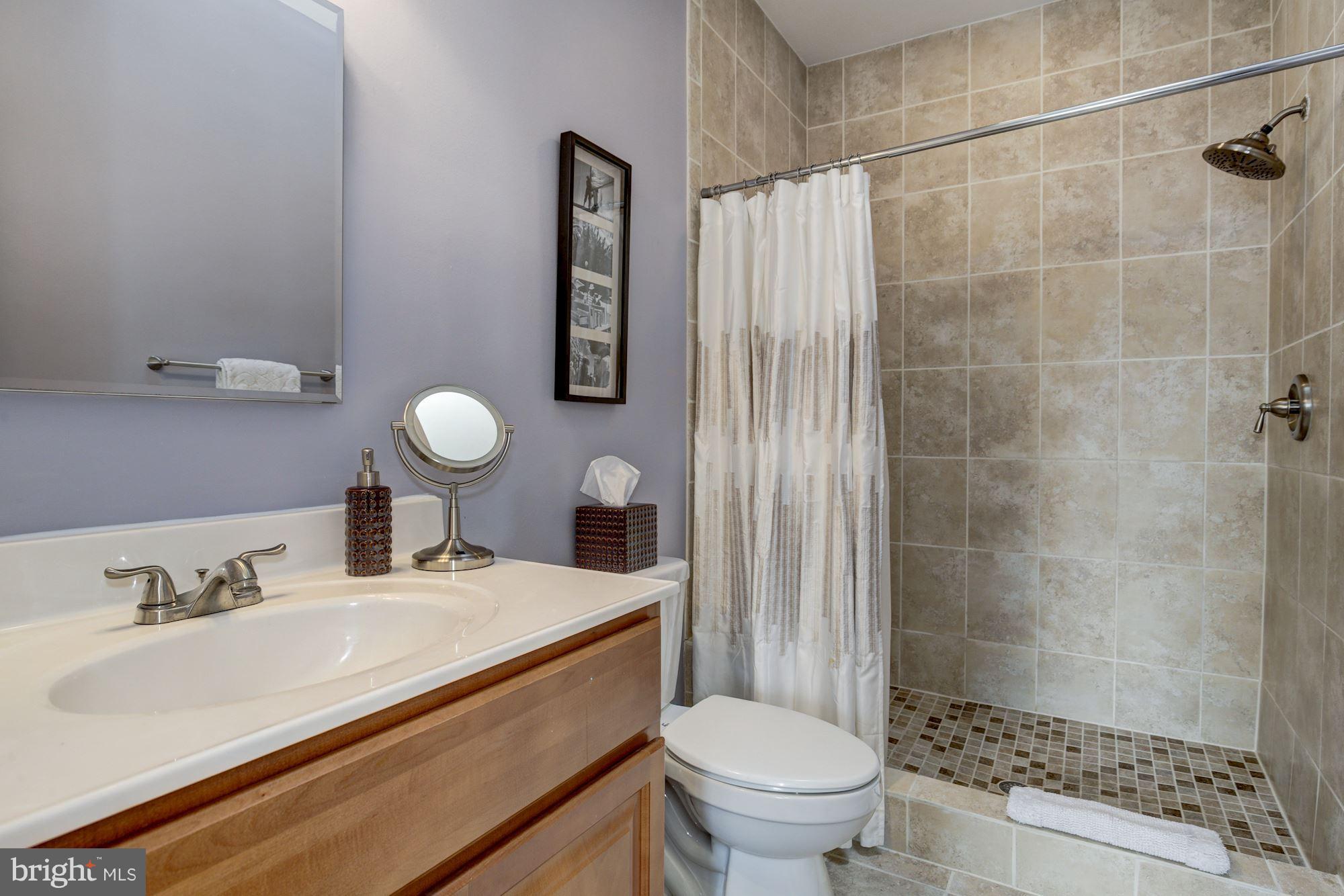 419 Upshur Street Northwest Washington, DC 20011 - Photo 12 of 30 Interior (General)