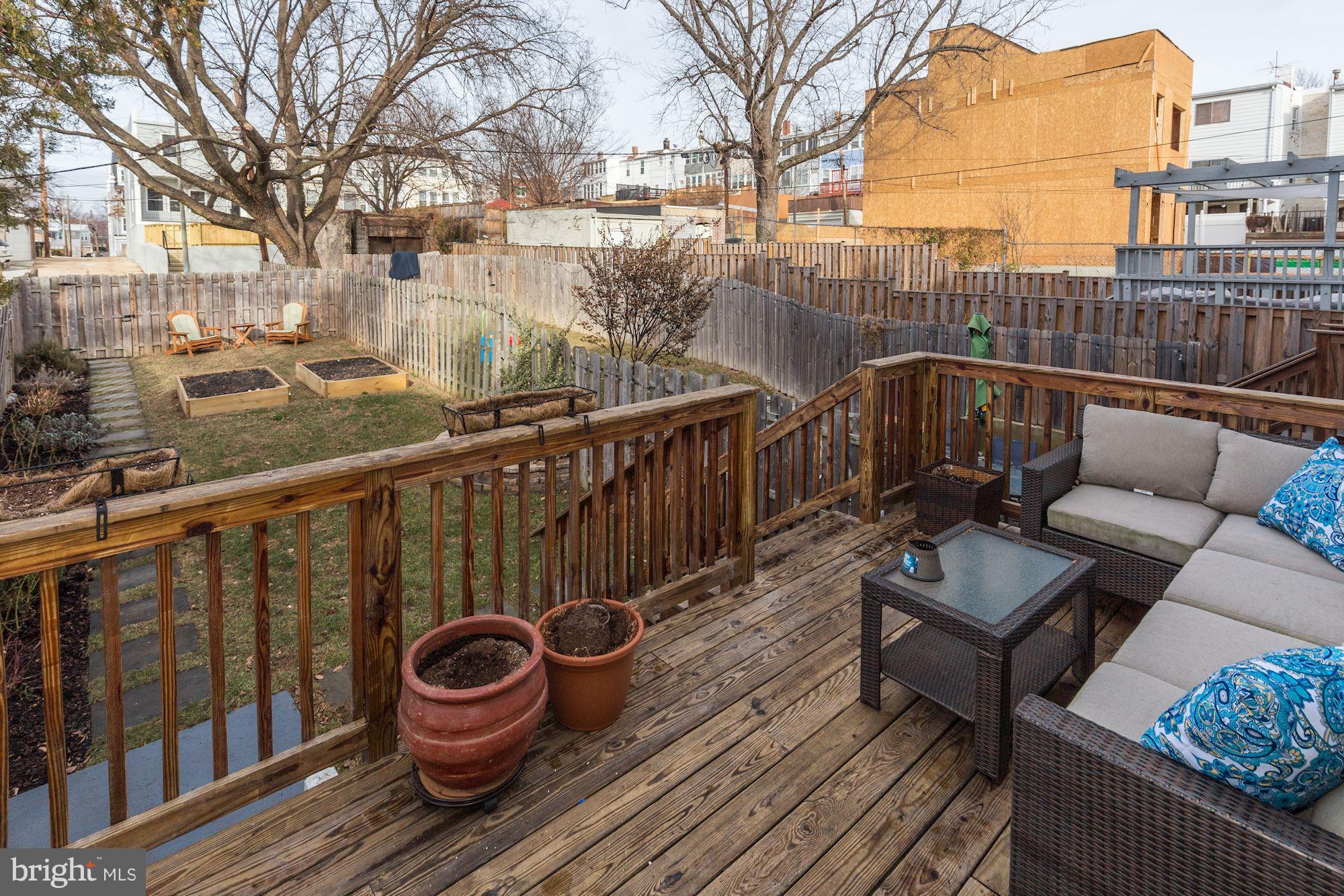 419 Upshur Street Northwest Washington, DC 20011 - Photo 19 of 30 Exterior (Front)