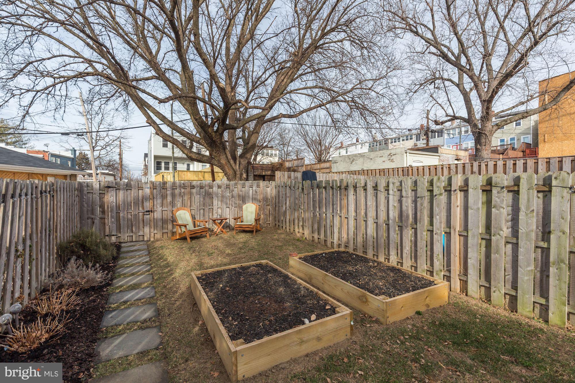 419 Upshur Street Northwest Washington, DC 20011 - Photo 20 of 30 Exterior (Front)