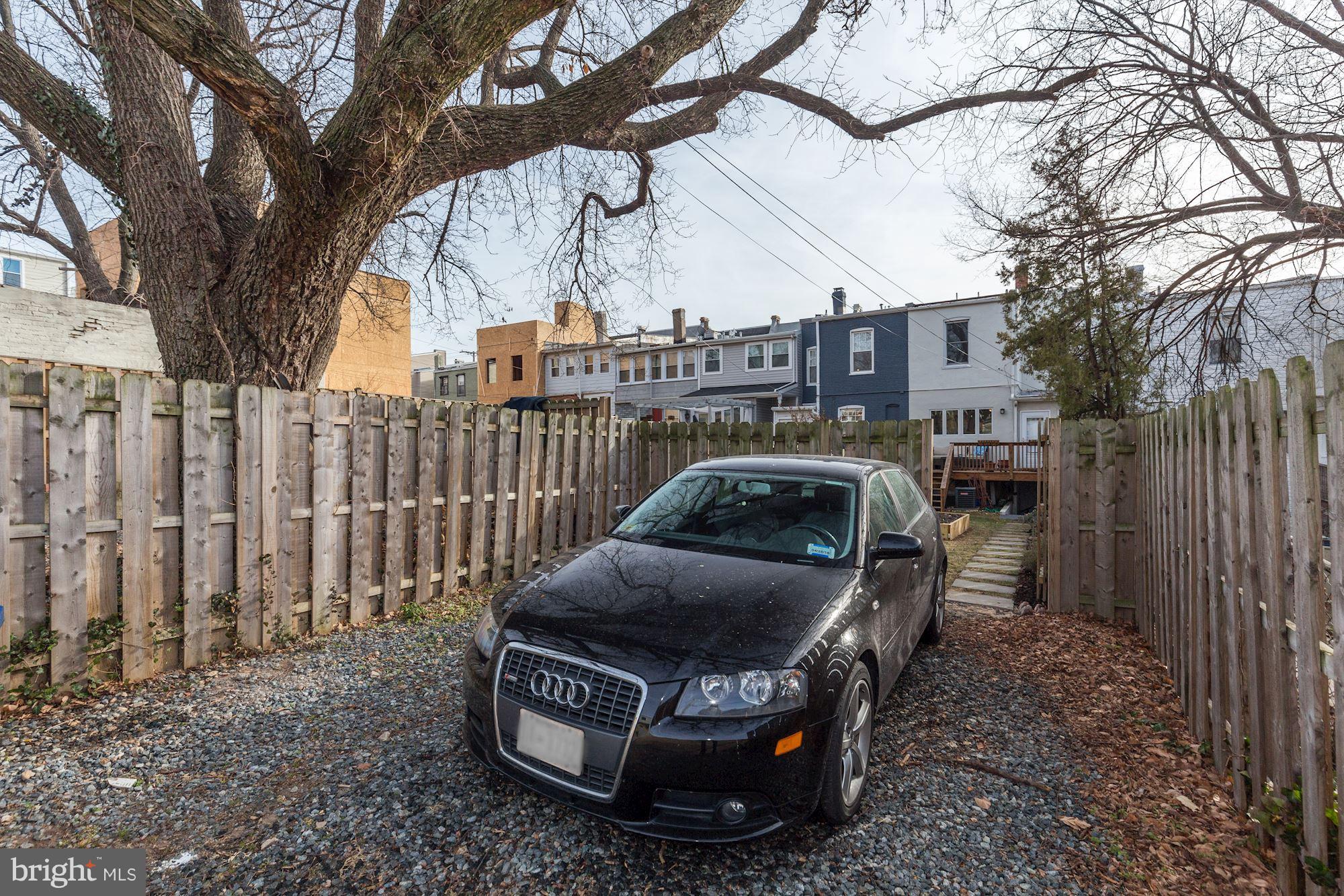 419 Upshur Street Northwest Washington, DC 20011 - Photo 21 of 30 Exterior (Front)