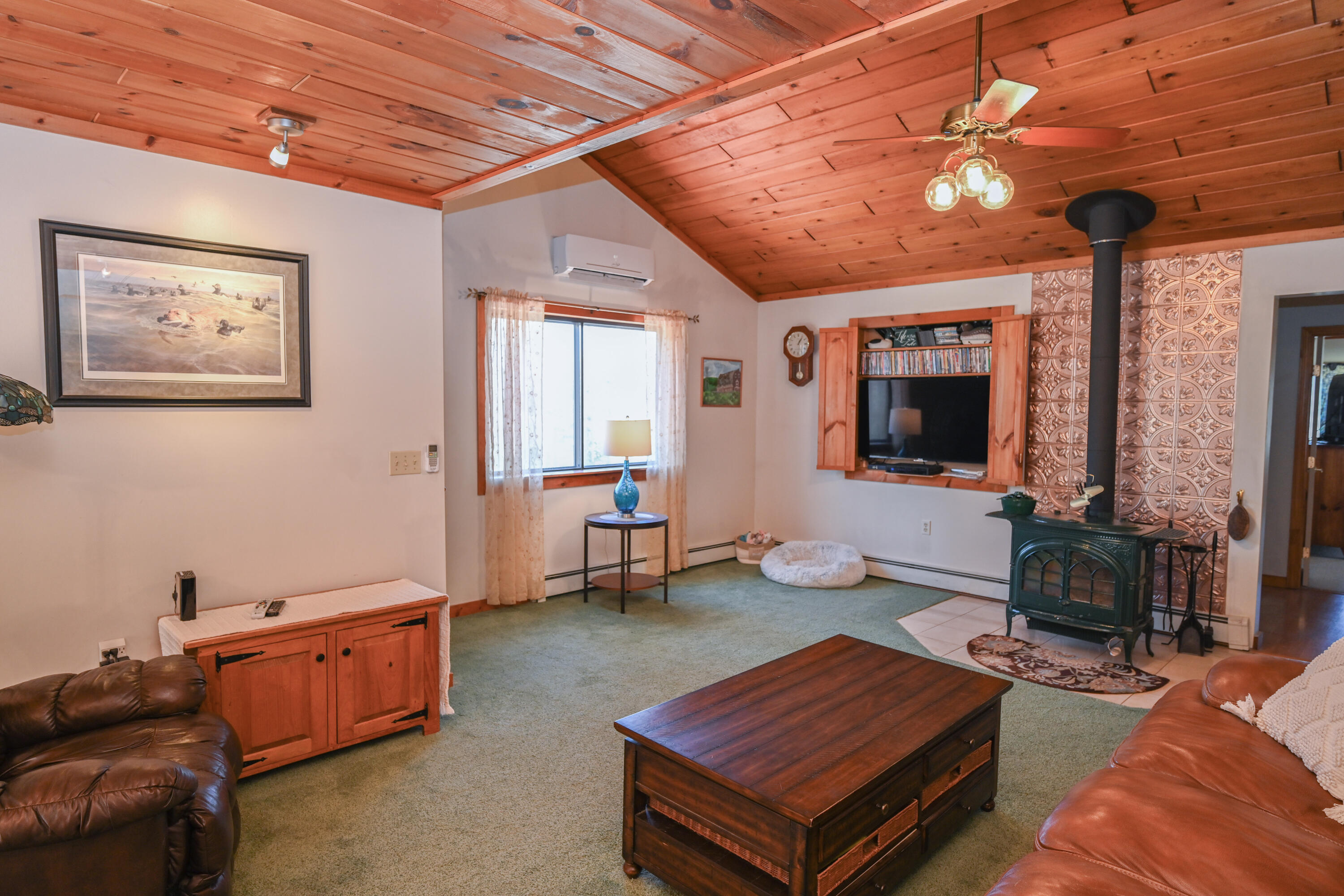 49 Murray Road Dedham, ME 04429 - Photo 12 of 46 Living Room