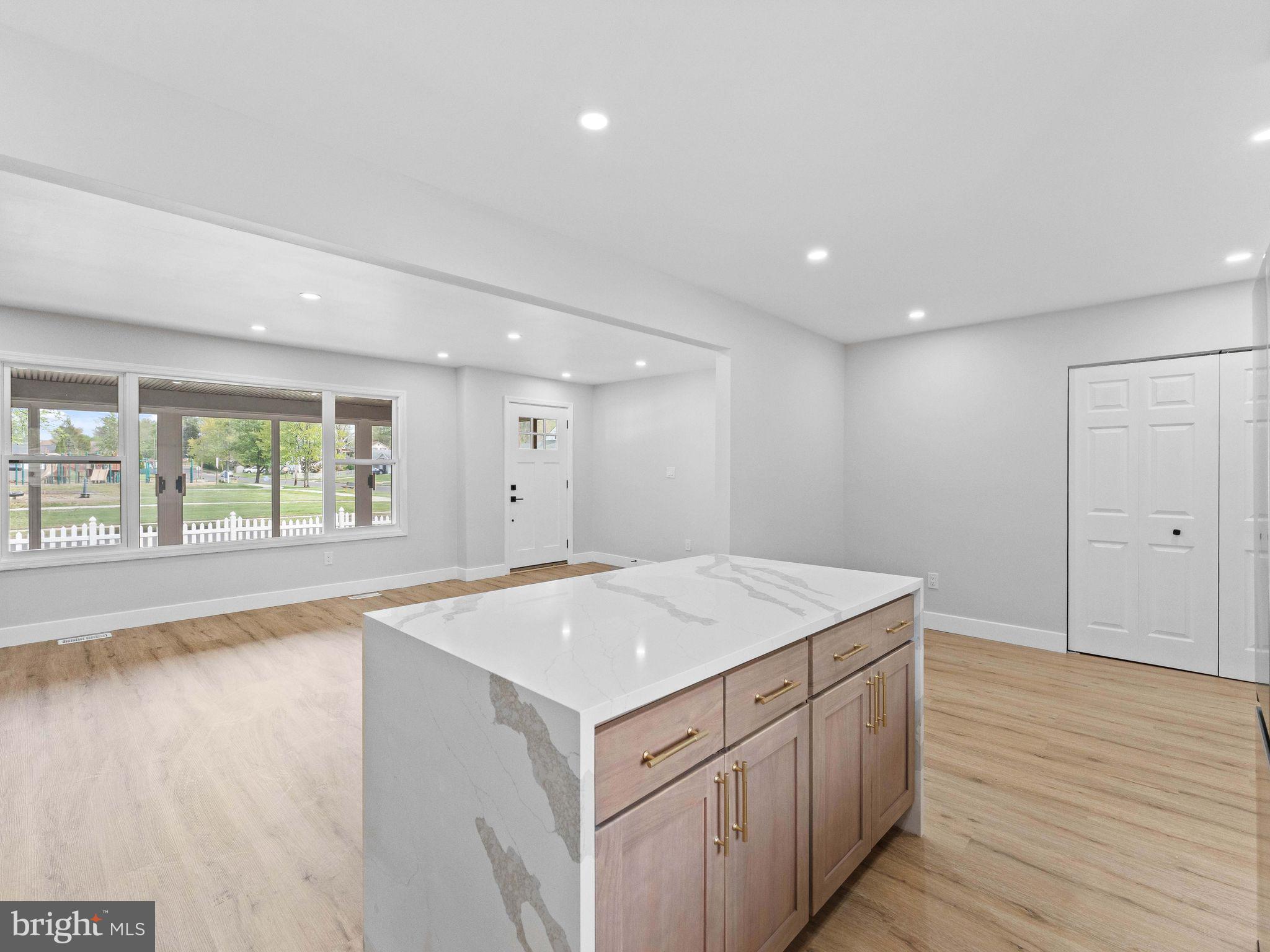 26 Holly Road Clementon, NJ 08021 - Photo 7 of 34