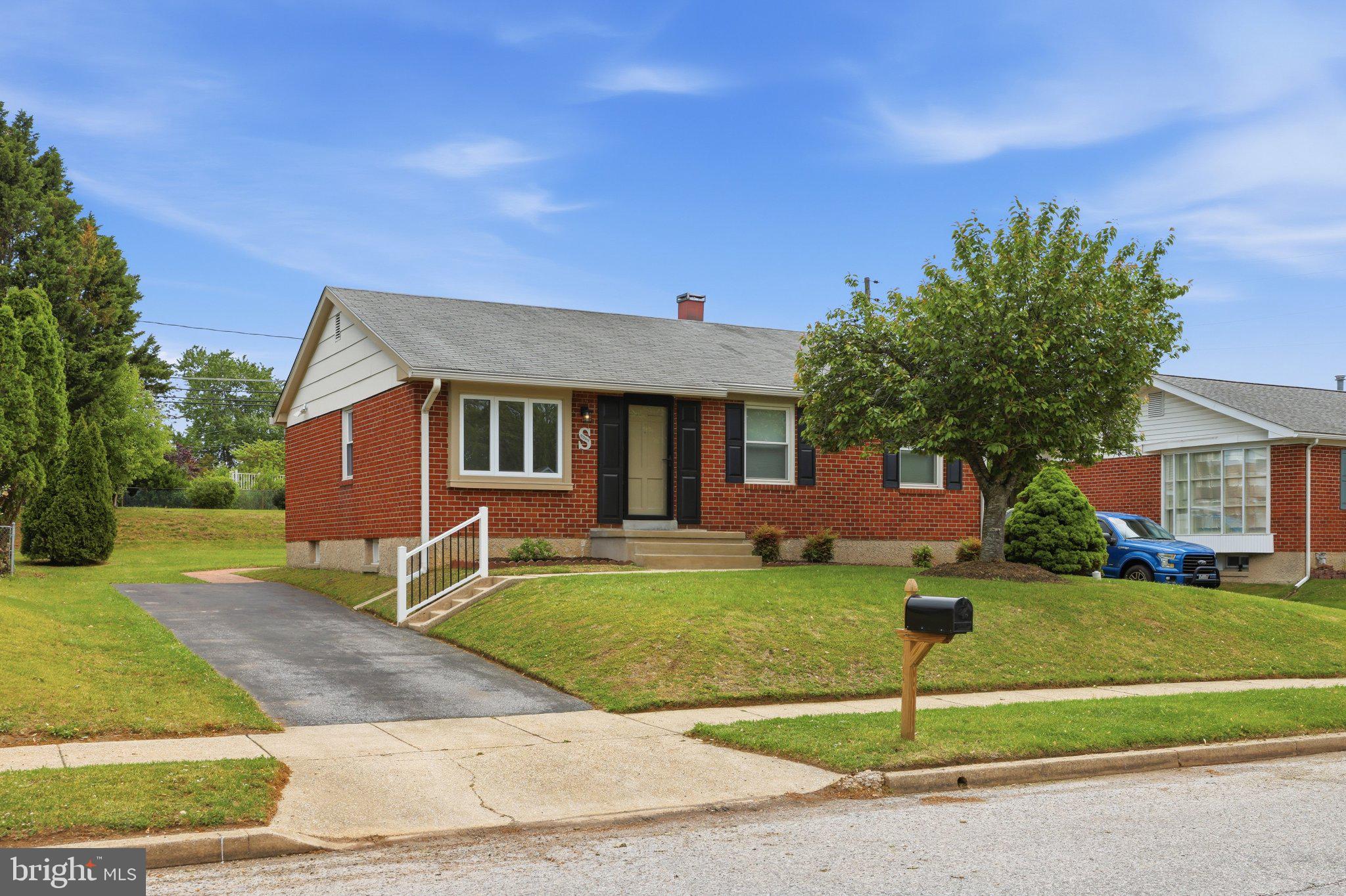 9005 Perring Park Road Baltimore, MD 21234 - Photo 20 of 20 Great driveway for ample parking