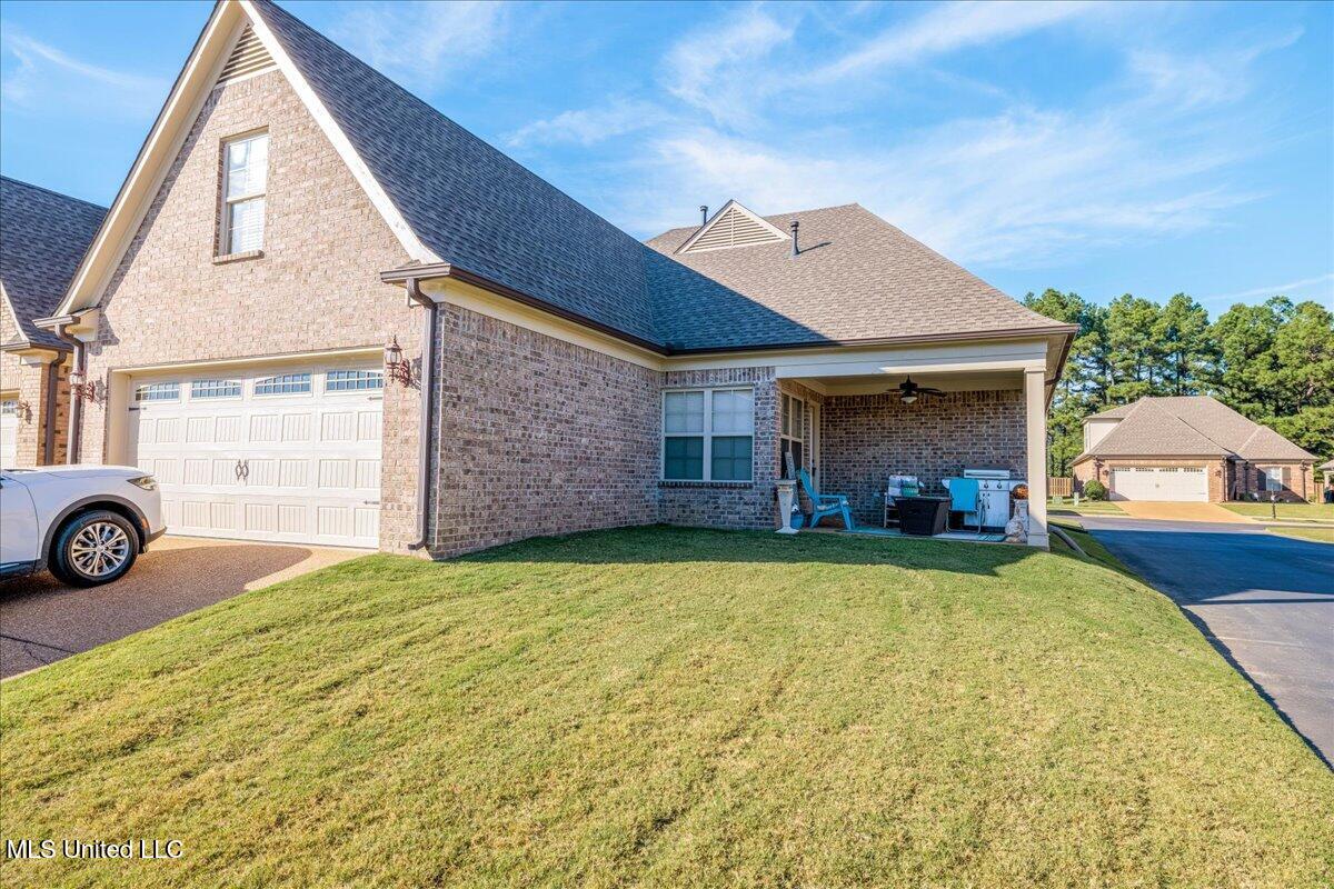 3281 Foxdale Loop Southaven, MS 38672 - Photo 2 of 20 02-Back