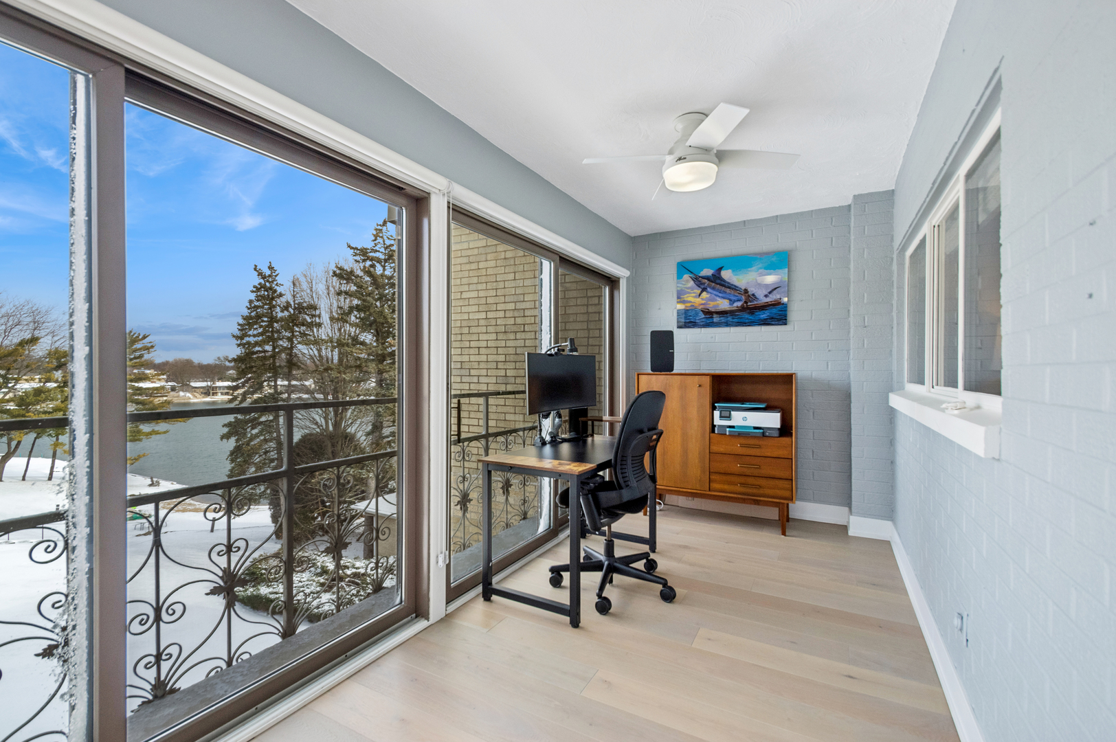 1 North Dee Road, Unit 3G Park Ridge, IL 60068 - Photo 22 of 24 a work room with furniture and a floor to ceiling window