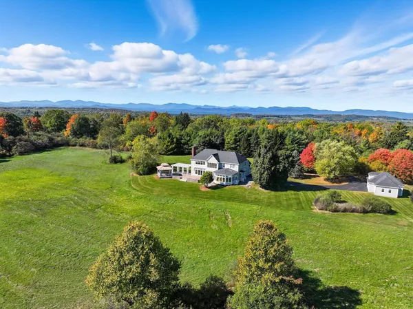 $1,795,000 | 6 Luke Lane, Shelburne, VT 05482