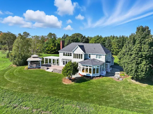 $1,795,000 | 6 Luke Lane, Shelburne, VT 05482