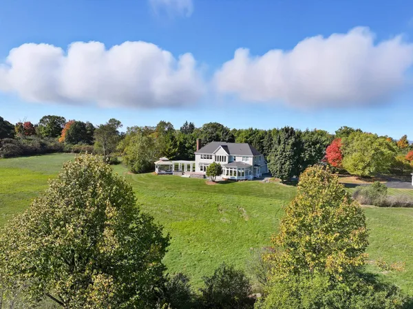 $1,795,000 | 6 Luke Lane, Shelburne, VT 05482