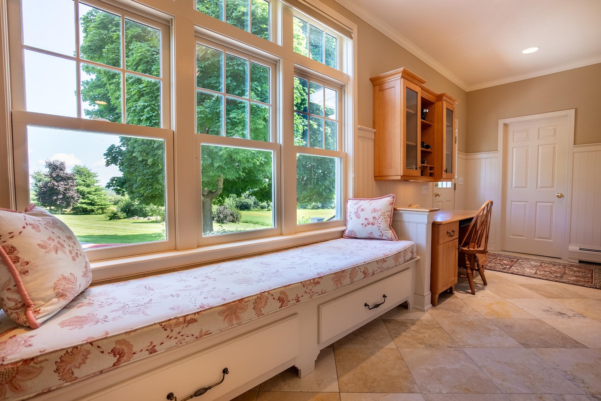 6 Luke Lane Shelburne, VT 05482 - Photo 23 of 36