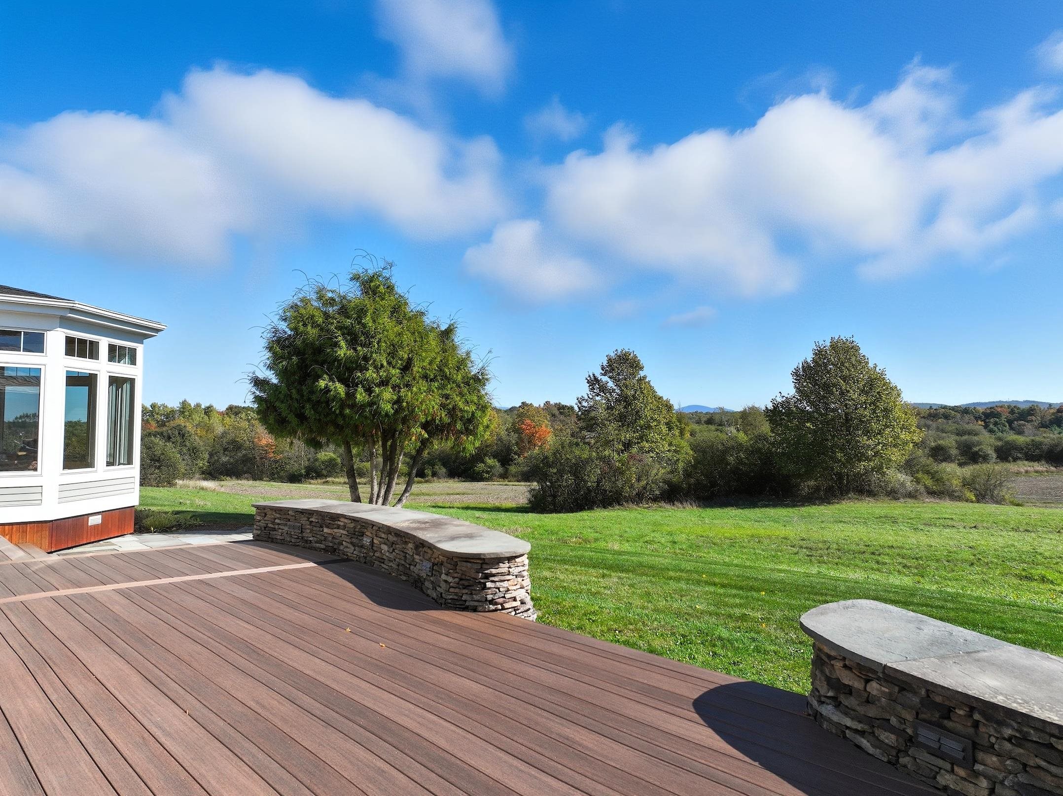 6 Luke Lane Shelburne, VT 05482 - Photo 3 of 36