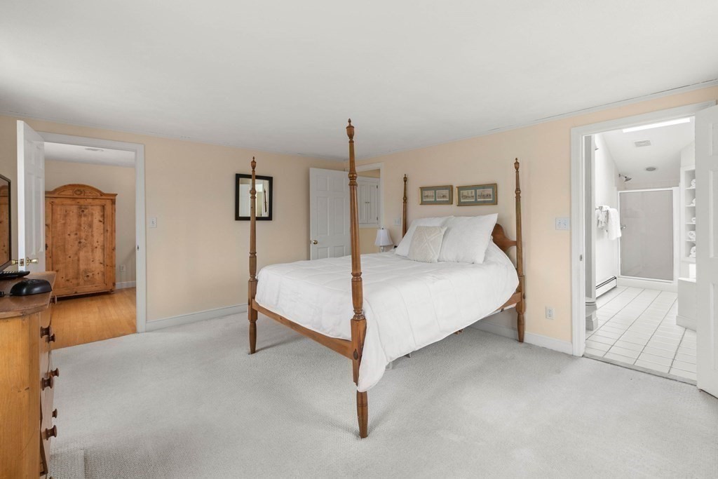 61 Wenham Road Topsfield, MA 01983 - Photo 24 of 42 Gallery Image 24