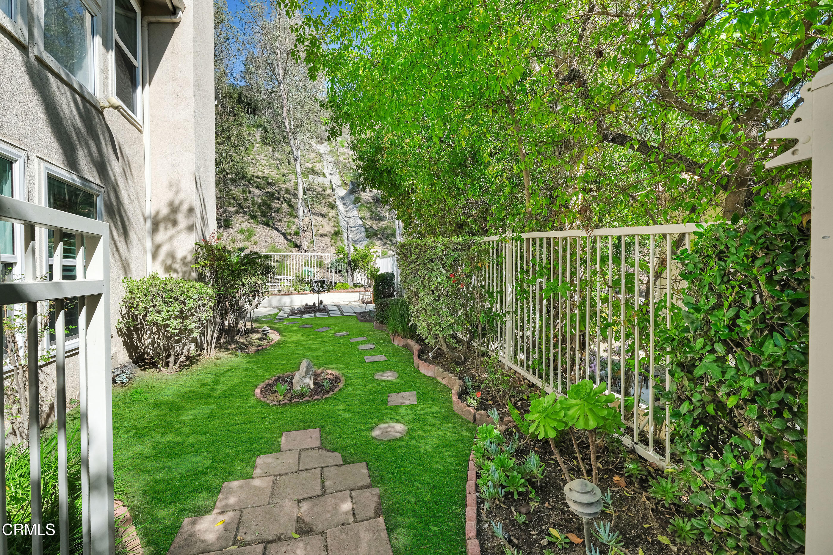 878 Calle La Primavera Glendale, CA 91208 - Photo 32 of 35 a garden view with a garden