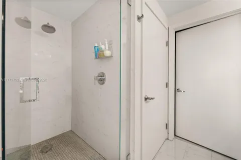 $639,000 | 16385 Biscayne Boulevard, Unit 1019, North Miami Beach, FL 33160