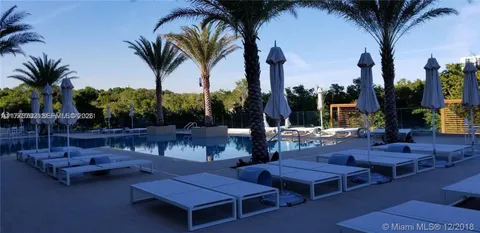 $639,000 | 16385 Biscayne Boulevard, Unit 1019, North Miami Beach, FL 33160