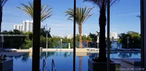 $639,000 | 16385 Biscayne Boulevard, Unit 1019, North Miami Beach, FL 33160