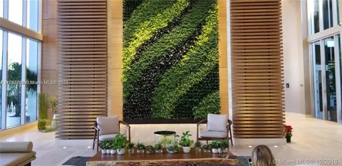 $648,000 | 16385 Biscayne Boulevard, Unit 1019, North Miami Beach, FL 33160